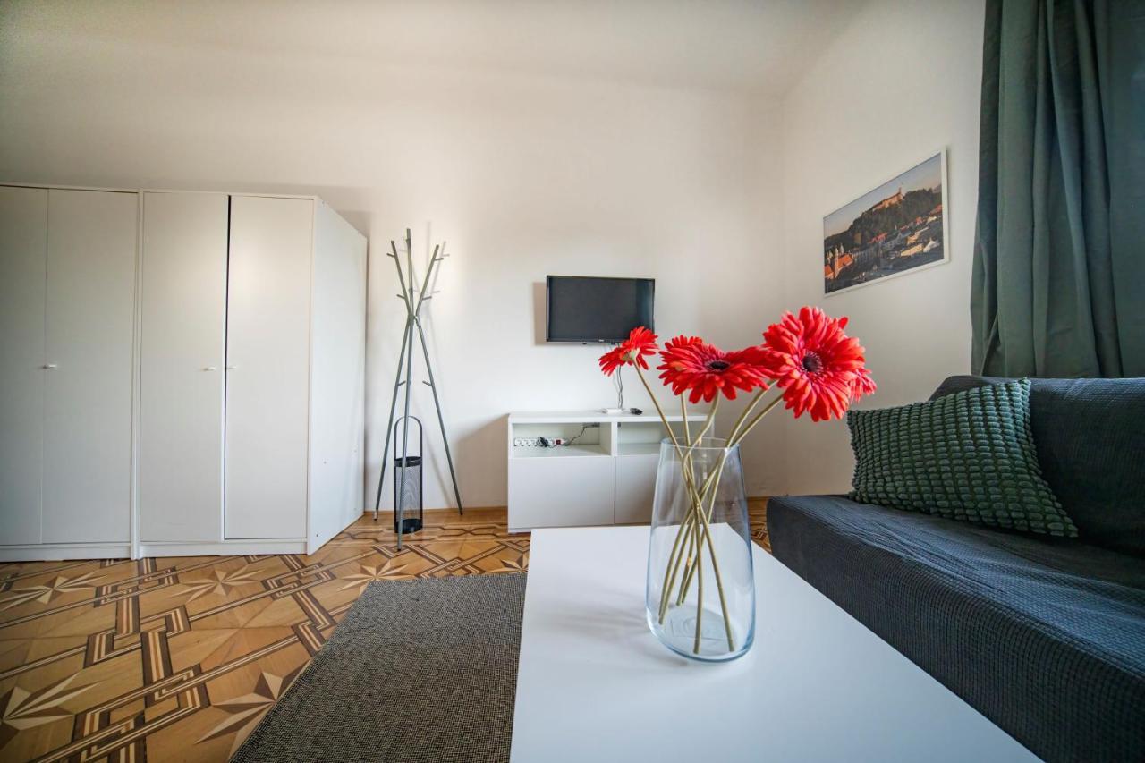 P & B Apartment ลูบลิยานา ภายนอก รูปภาพ